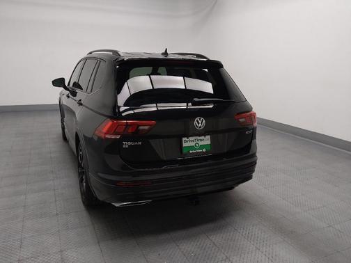 Deep Black Pearl 2021 Volkswagen Tiguan 2.0T SE R-Line Black 4MOTION