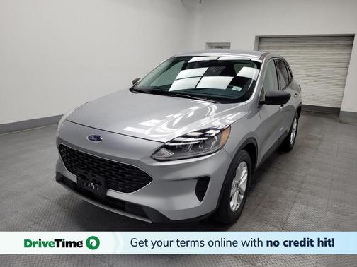 Iconic Silver Metallic 2022 Ford Escape SE