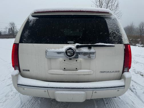2009 Cadillac Escalade Base