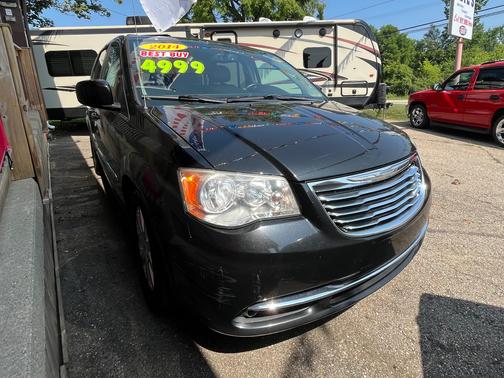 2014 Chrysler Town & Country Touring