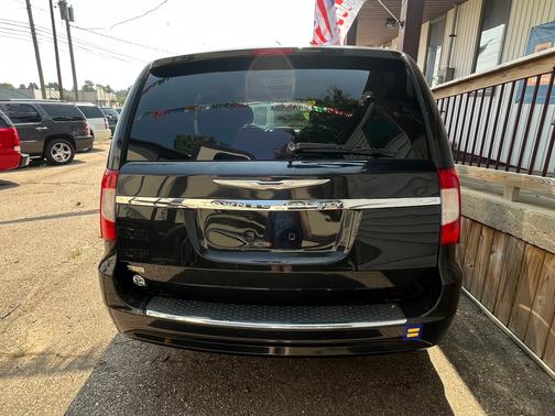 2014 Chrysler Town & Country Touring