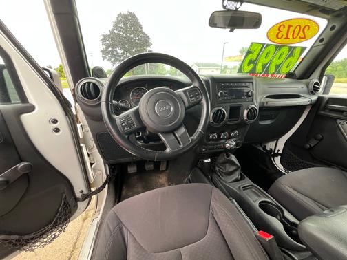 2013 Jeep Wrangler Sport