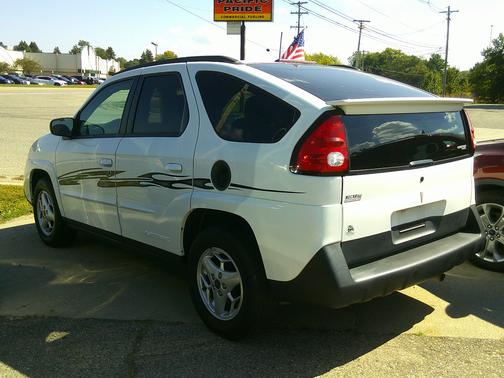 2004 Pontiac Aztek 