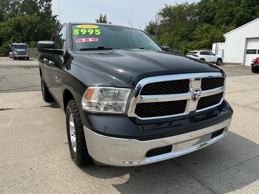 2016 RAM 1500 SLT