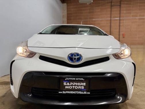 2015 Toyota Prius v Two