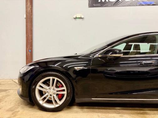 2014 Tesla Model S P85D