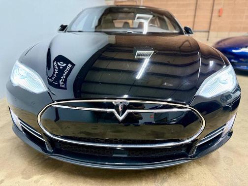 2014 Tesla Model S P85D