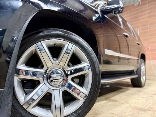2019 Cadillac Escalade Luxury