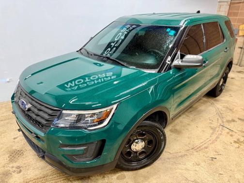 Green 2016 Ford Utility Police Interceptor Base