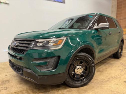 Green 2016 Ford Utility Police Interceptor Base