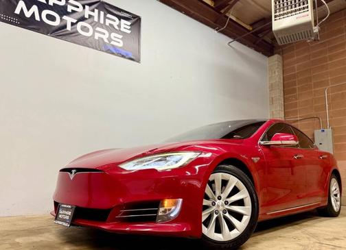 2016 Tesla Model S 90D