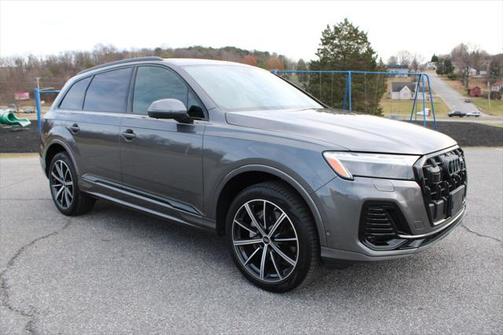 2025 Audi Q7 Premium Plus 45 TFSI quattro Tiptronic