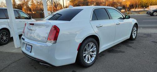 2016 Chrysler 300 S