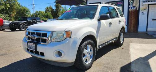2010 Ford Escape XLS