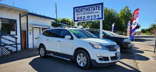White 2013 Chevrolet Traverse LT