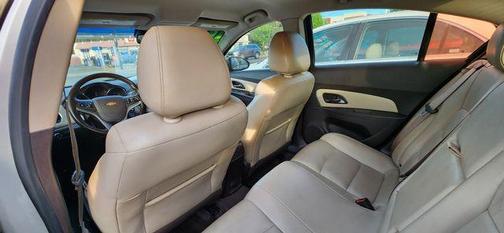 Silver Ice Metallic 2014 Chevrolet Cruze 2LT
