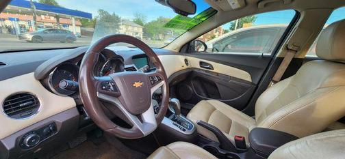 Silver Ice Metallic 2014 Chevrolet Cruze 2LT
