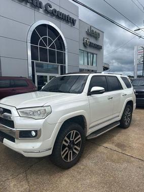 Blizzard Pearl 2017 Toyota 4Runner Limited