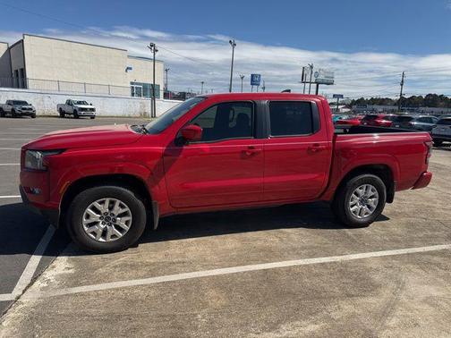 2022 Nissan Frontier SV