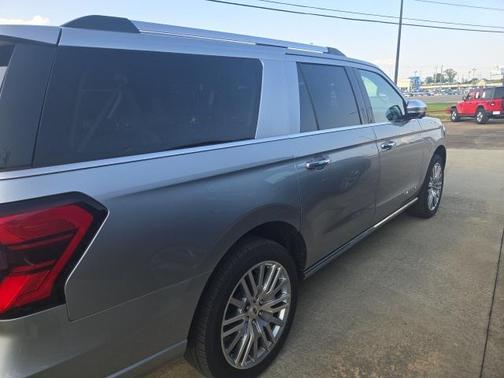 2024 Ford Expedition Max Platinum