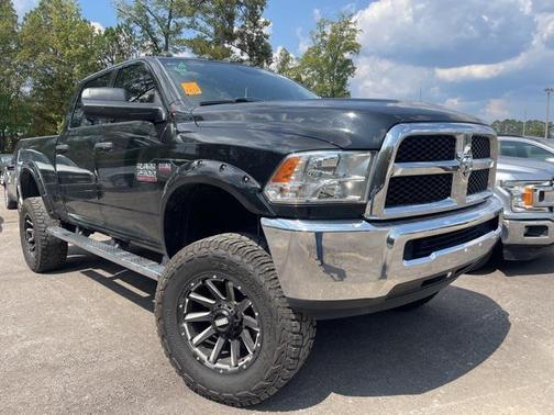 2017 RAM 2500 Tradesman Crew Cab 4x4 6'4' Box