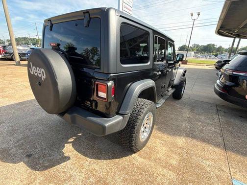 Black Clearcoat 2020 Jeep Wrangler Unlimited Sport