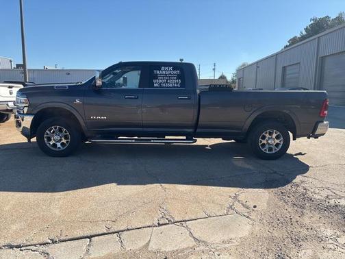 2022 RAM 2500 Laramie Crew Cab 4x4 8' Box