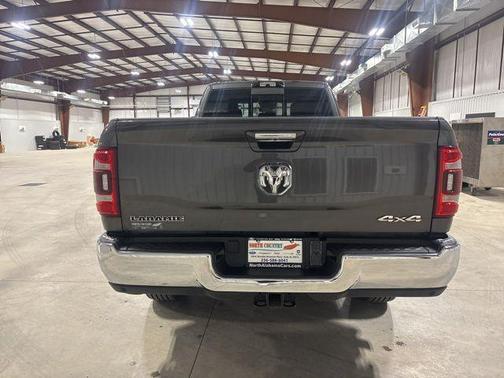 2022 RAM 2500 Laramie Crew Cab 4x4 8' Box