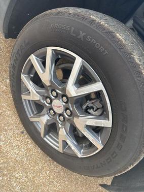 Summit White 2023 GMC Acadia FWD SLT