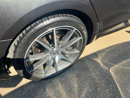 Makalu Gray 2023 Genesis G70 2.0T AWD