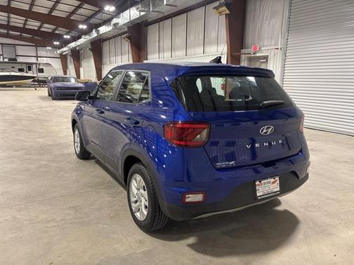 2021 Hyundai VENUE SE