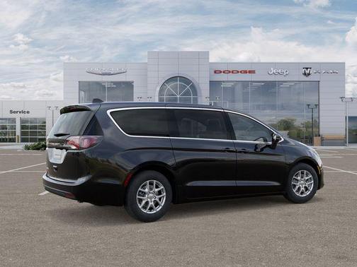 2026 Chrysler Voyager LX