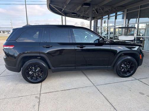 2025 Jeep Grand Cherokee Altitude