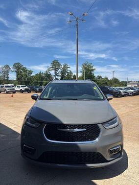 Gray Clearcoat 2023 Chrysler Pacifica Limited
