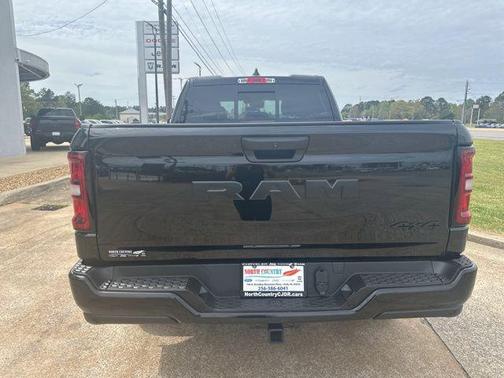 Diamond Black Crystal Pearlcoat 2025 RAM 1500 Tradesman