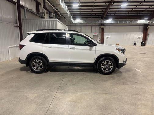 2023 Honda Passport AWD TrailSport