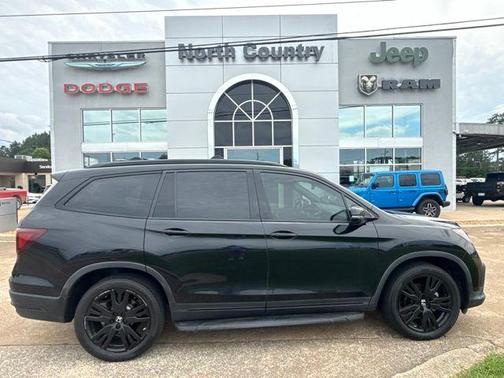 Crystal Black Pearl 2022 Honda Pilot AWD Black Edition