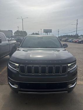 Baltic Gray Metallic Clearcoat 2022 Jeep Wagoneer Series III 4x4