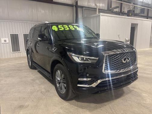 2022 INFINITI QX80 Luxe