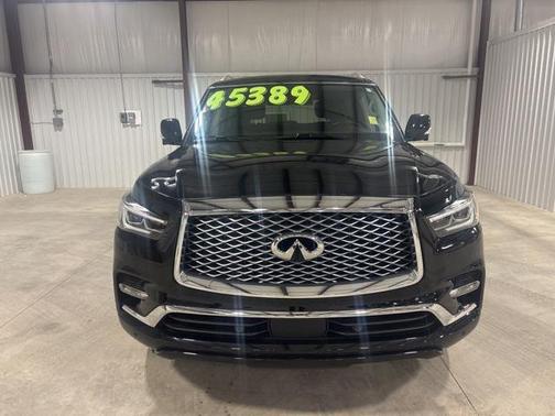 2022 INFINITI QX80 Luxe