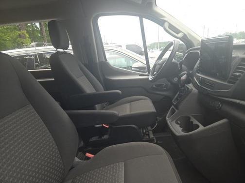 2022 Ford Transit-350 XLT