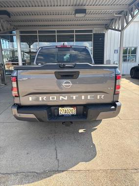 2023 Nissan Frontier SV