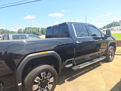 2024 GMC Sierra 2500 Denali