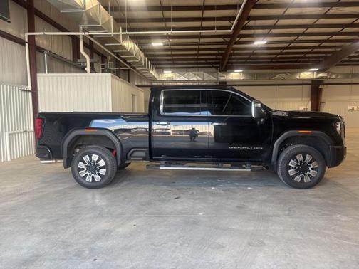 2024 GMC Sierra 2500 Denali