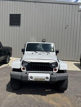 Bright White Clearcoat 2012 Jeep Wrangler Unlimited Altitude