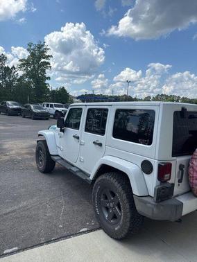 Bright White Clearcoat 2012 Jeep Wrangler Unlimited Altitude