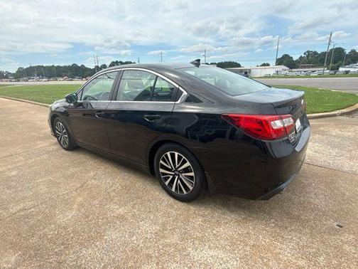 Crystal Black Silica 2019 Subaru Legacy Premium