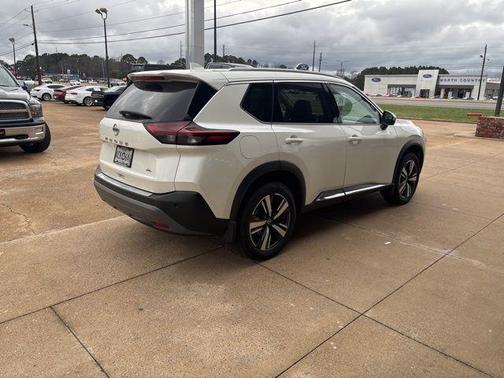 2021 Nissan Rogue SL