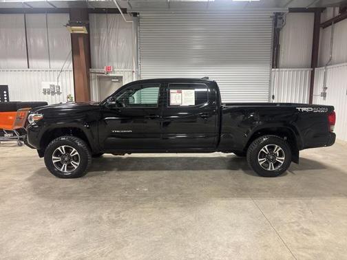 2017 Toyota Tacoma TRD Sport
