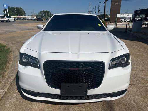 Bright White Clearcoat 2022 Chrysler 300 S